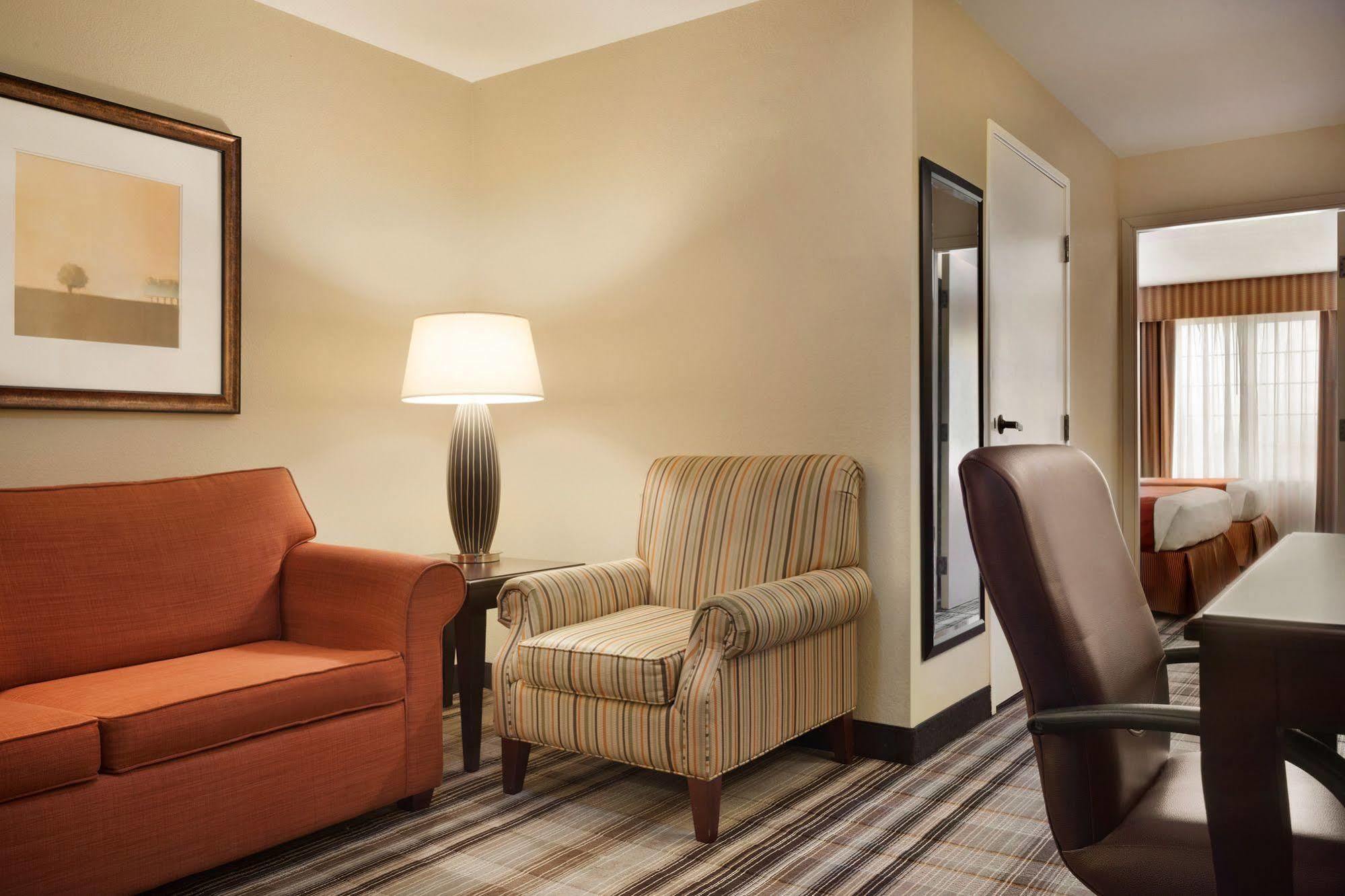 Country Inn & Suites By Radisson, Lexington, Va Exterior photo
